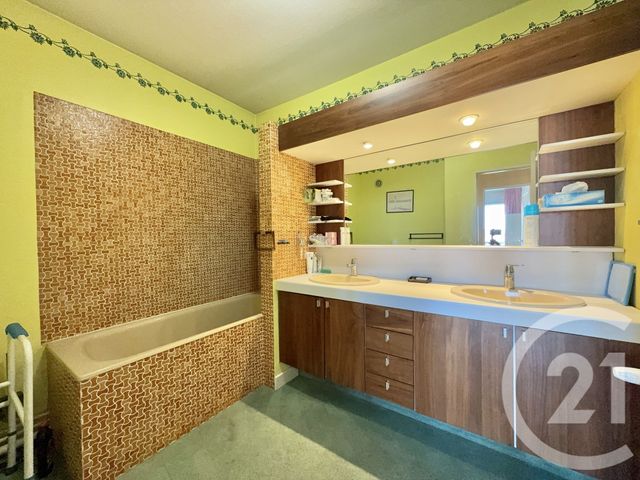 Appartement F5 à vendre - 5 pièces - 113.86 m2 - MOULINS - 03 - AUVERGNE - Century 21 Pierre Immobilier