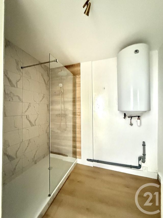 Appartement à louer - 2 pièces - 46.64 m2 - MOULINS - 03 - AUVERGNE - Century 21 Pierre Immobilier