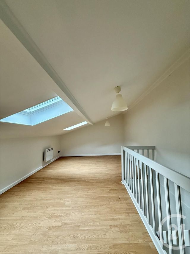 Appartement à louer - 2 pièces - 46.64 m2 - MOULINS - 03 - AUVERGNE - Century 21 Pierre Immobilier