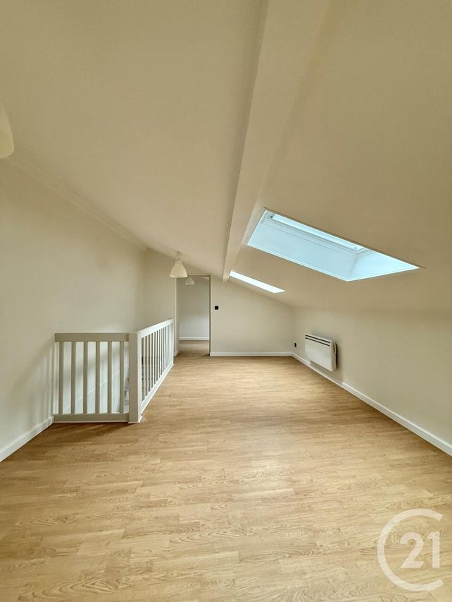 Appartement à louer - 2 pièces - 46.64 m2 - MOULINS - 03 - AUVERGNE - Century 21 Pierre Immobilier