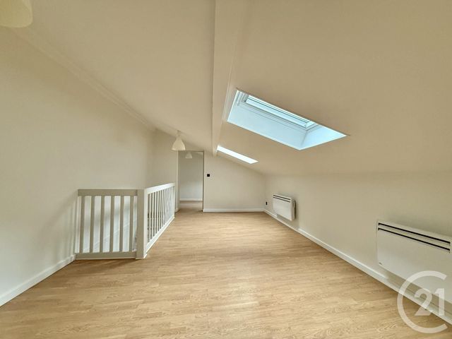 Appartement à louer - 2 pièces - 46.64 m2 - MOULINS - 03 - AUVERGNE - Century 21 Pierre Immobilier