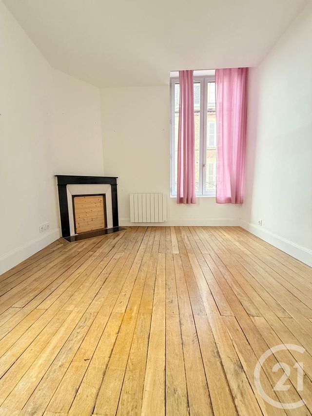 Appartement F4 à louer - 4 pièces - 74.68 m2 - MOULINS - 03 - AUVERGNE - Century 21 Pierre Immobilier