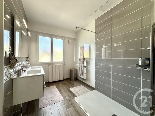 maison à vendre - 10 pièces - 249.46 m2 - YZEURE - 03 - AUVERGNE - Century 21 Pierre Immobilier