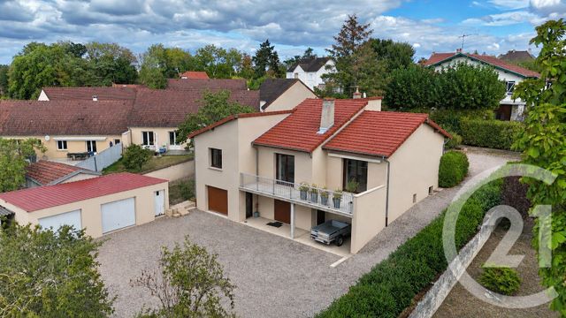maison à vendre - 10 pièces - 249.46 m2 - YZEURE - 03 - AUVERGNE - Century 21 Pierre Immobilier