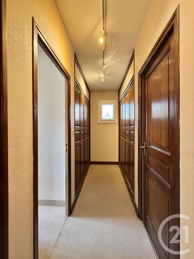 maison à vendre - 10 pièces - 249.46 m2 - YZEURE - 03 - AUVERGNE - Century 21 Pierre Immobilier