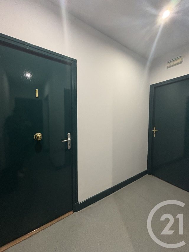 Appartement F2 à louer - 2 pièces - 58.92 m2 - MOULINS - 03 - AUVERGNE - Century 21 Pierre Immobilier