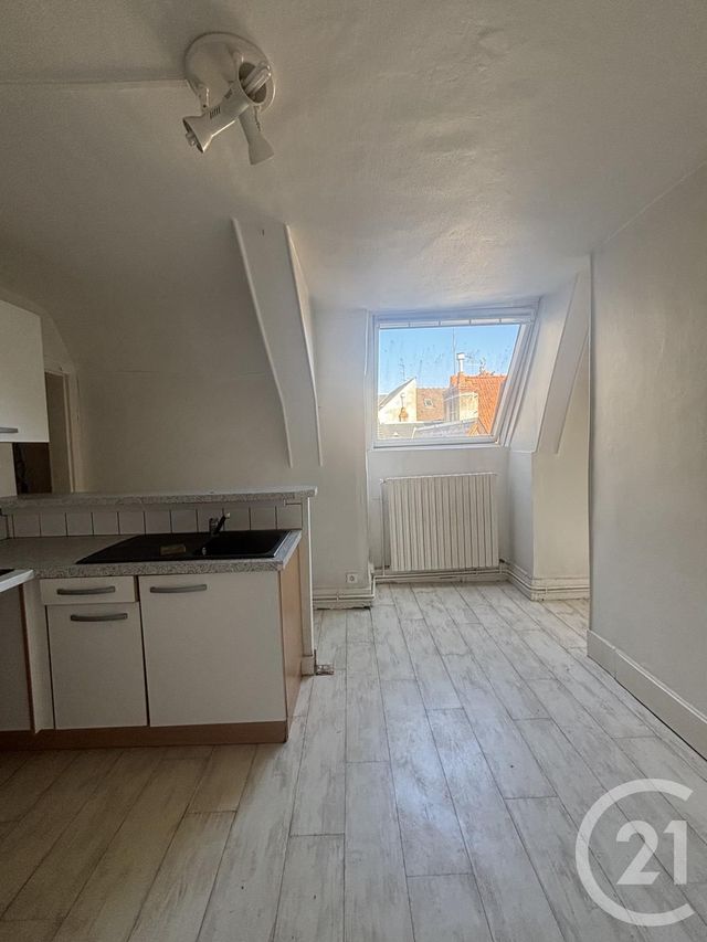 Appartement F2 à louer - 2 pièces - 35.92 m2 - MOULINS - 03 - AUVERGNE - Century 21 Pierre Immobilier