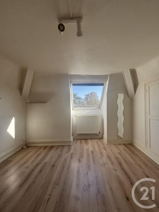 Appartement F2 à louer - 2 pièces - 35.92 m2 - MOULINS - 03 - AUVERGNE - Century 21 Pierre Immobilier