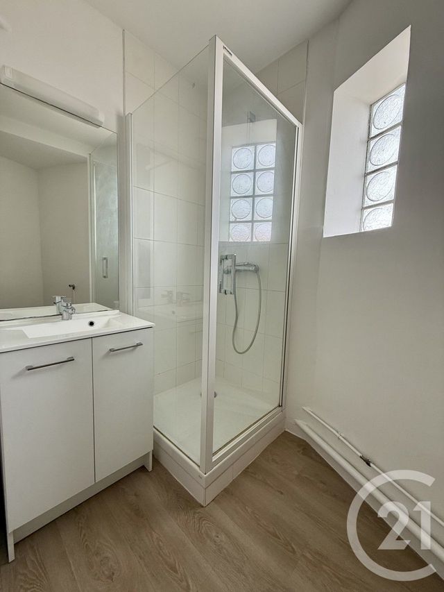 Appartement F3 à louer - 3 pièces - 57.15 m2 - MOULINS - 03 - AUVERGNE - Century 21 Pierre Immobilier