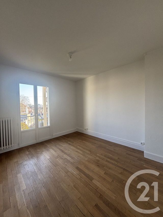 Appartement F3 à louer - 3 pièces - 57.15 m2 - MOULINS - 03 - AUVERGNE - Century 21 Pierre Immobilier