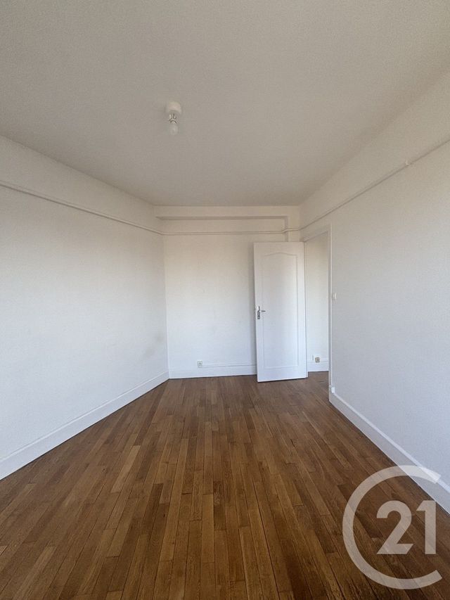 Appartement F3 à louer - 3 pièces - 57.15 m2 - MOULINS - 03 - AUVERGNE - Century 21 Pierre Immobilier