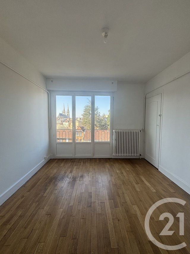 Appartement F3 à louer - 3 pièces - 57.15 m2 - MOULINS - 03 - AUVERGNE - Century 21 Pierre Immobilier