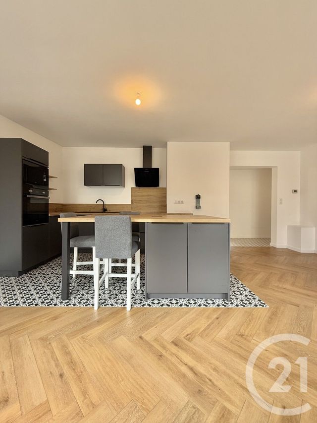 Appartement F3 à louer - 3 pièces - 80.0 m2 - MOULINS - 03 - AUVERGNE - Century 21 Pierre Immobilier