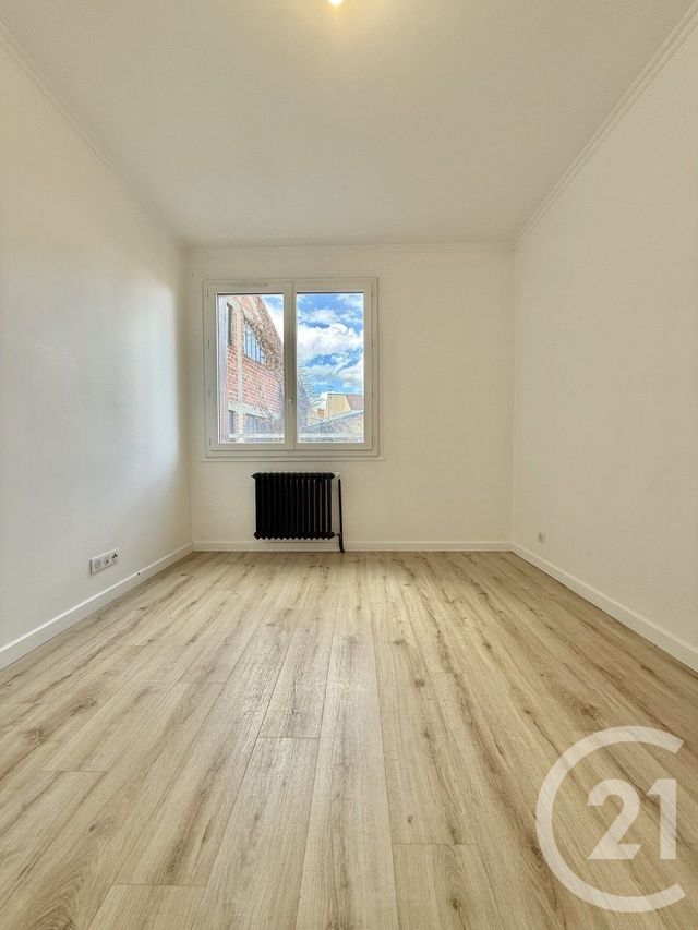 Appartement F3 à louer - 3 pièces - 80.0 m2 - MOULINS - 03 - AUVERGNE - Century 21 Pierre Immobilier