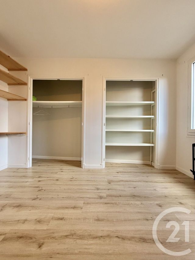 Appartement F3 à louer - 3 pièces - 80.0 m2 - MOULINS - 03 - AUVERGNE - Century 21 Pierre Immobilier