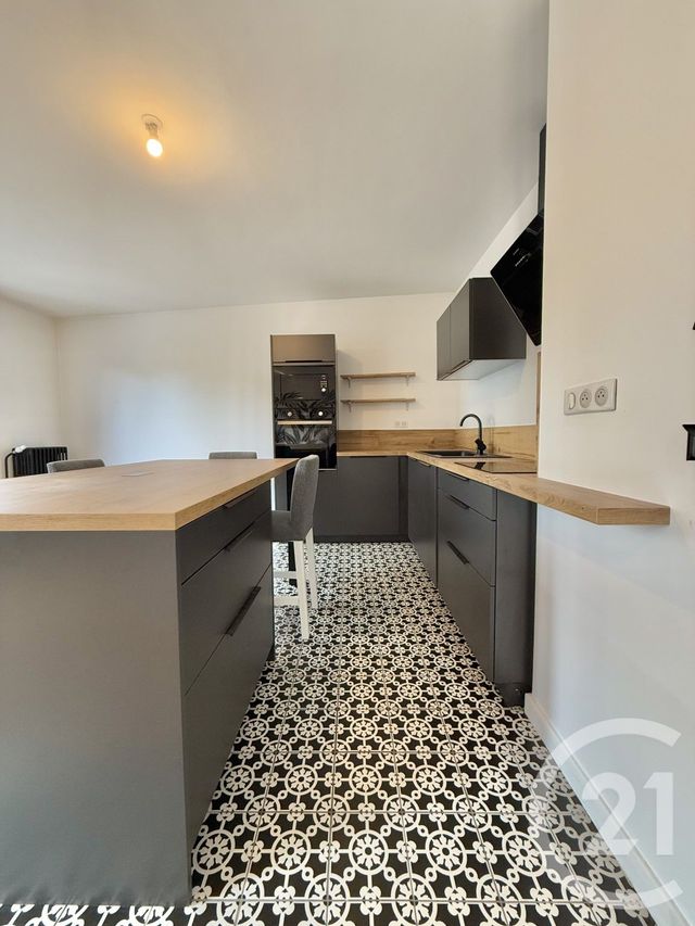 Appartement F3 à louer - 3 pièces - 80.0 m2 - MOULINS - 03 - AUVERGNE - Century 21 Pierre Immobilier