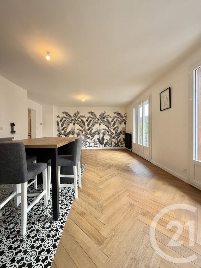 Appartement F3 à louer - 3 pièces - 80.0 m2 - MOULINS - 03 - AUVERGNE - Century 21 Pierre Immobilier