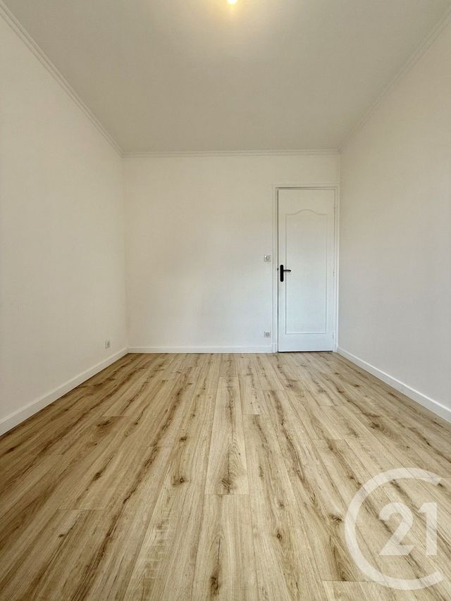 Appartement F3 à louer - 3 pièces - 80.0 m2 - MOULINS - 03 - AUVERGNE - Century 21 Pierre Immobilier