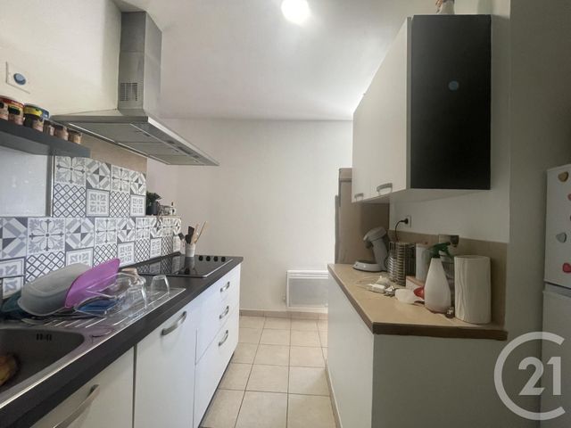 Appartement F2 à louer - 2 pièces - 52.07 m2 - VILLENEUVE SUR ALLIER - 03 - AUVERGNE - Century 21 Pierre Immobilier
