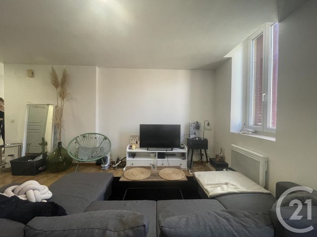 Appartement F2 à louer - 2 pièces - 52.07 m2 - VILLENEUVE SUR ALLIER - 03 - AUVERGNE - Century 21 Pierre Immobilier