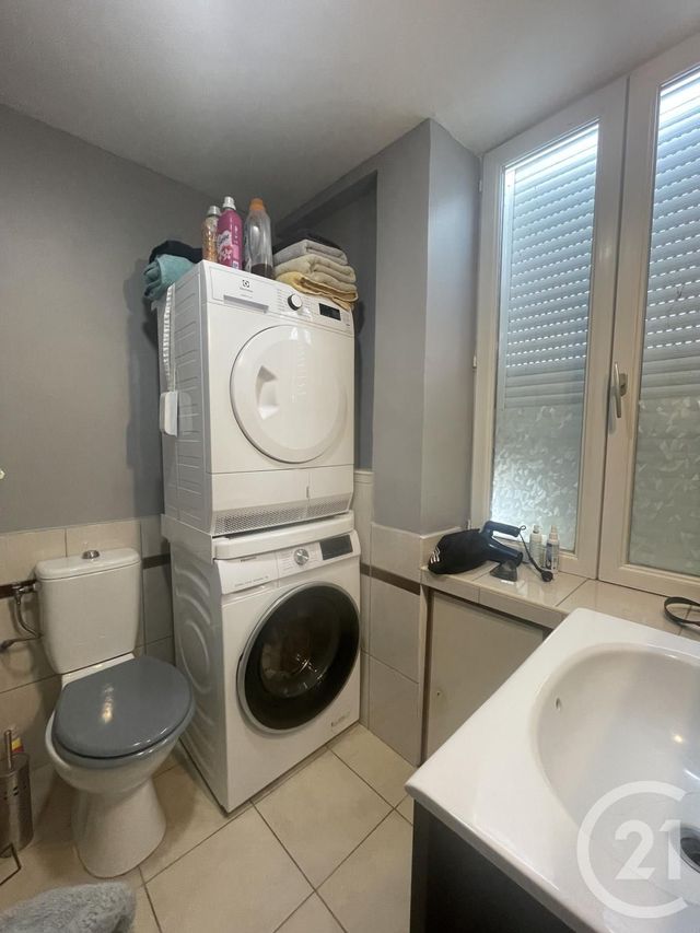 Appartement F2 à louer - 2 pièces - 52.07 m2 - VILLENEUVE SUR ALLIER - 03 - AUVERGNE - Century 21 Pierre Immobilier
