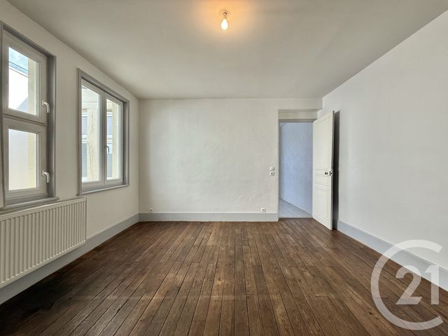 Appartement F3 à louer - 3 pièces - 66.0 m2 - MOULINS - 03 - AUVERGNE - Century 21 Pierre Immobilier