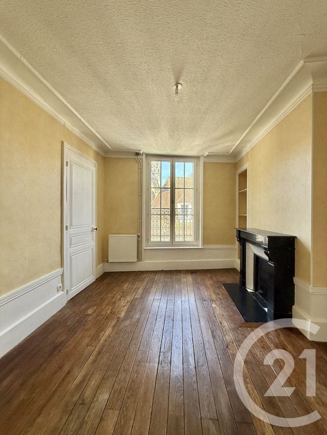 Appartement F3 à louer - 3 pièces - 66.0 m2 - MOULINS - 03 - AUVERGNE - Century 21 Pierre Immobilier