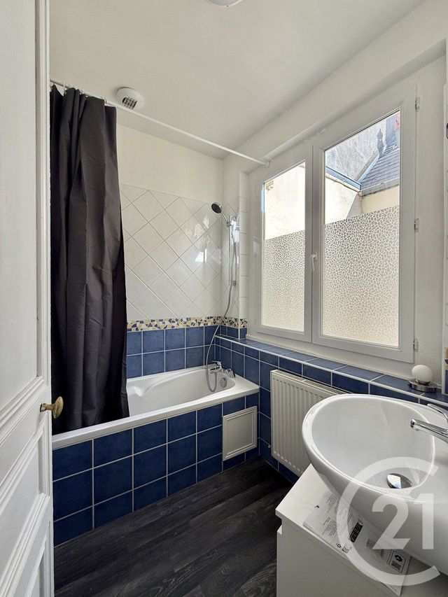 Appartement F3 à louer - 3 pièces - 66.0 m2 - MOULINS - 03 - AUVERGNE - Century 21 Pierre Immobilier