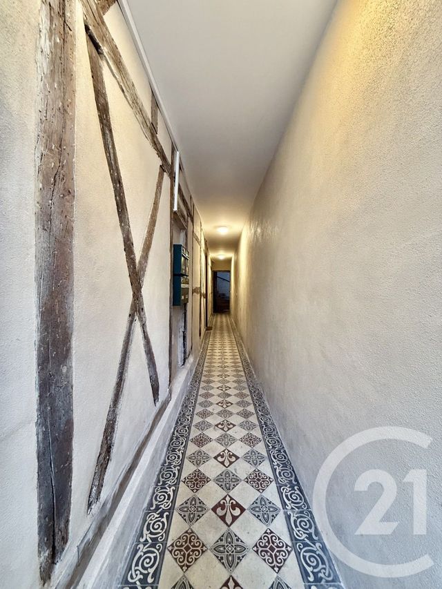 Appartement F3 à louer - 3 pièces - 66.0 m2 - MOULINS - 03 - AUVERGNE - Century 21 Pierre Immobilier