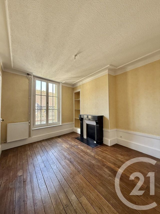 Appartement F3 à louer - 3 pièces - 66.0 m2 - MOULINS - 03 - AUVERGNE - Century 21 Pierre Immobilier