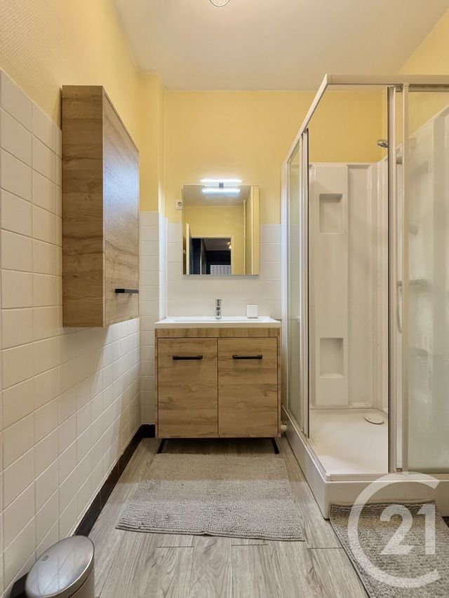 Appartement à louer - 2 pièces - 45.8 m2 - MOULINS - 03 - AUVERGNE - Century 21 Pierre Immobilier