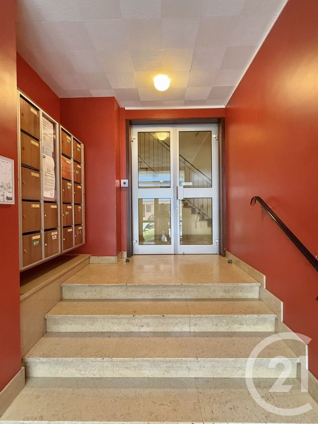 Appartement à louer - 2 pièces - 45.8 m2 - MOULINS - 03 - AUVERGNE - Century 21 Pierre Immobilier