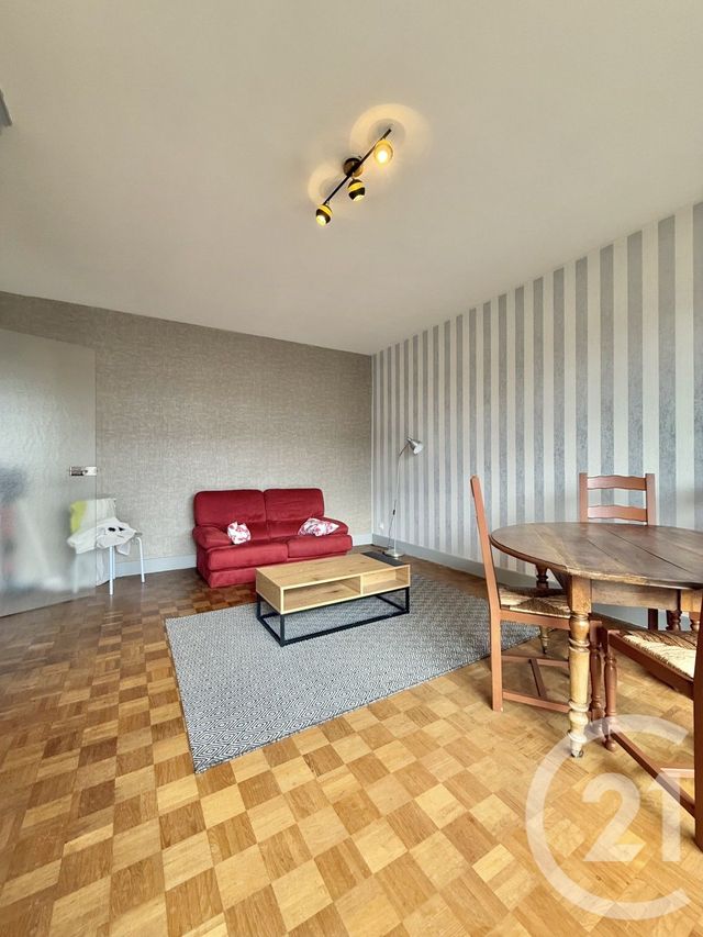 Appartement à louer - 2 pièces - 45.8 m2 - MOULINS - 03 - AUVERGNE - Century 21 Pierre Immobilier