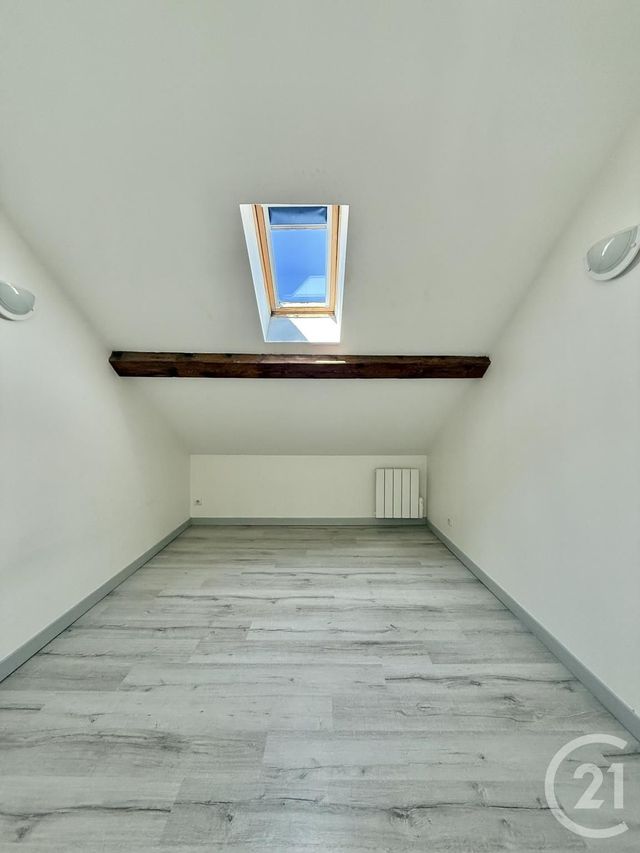 Appartement à louer - 3 pièces - 74.36 m2 - MOULINS - 03 - AUVERGNE - Century 21 Pierre Immobilier