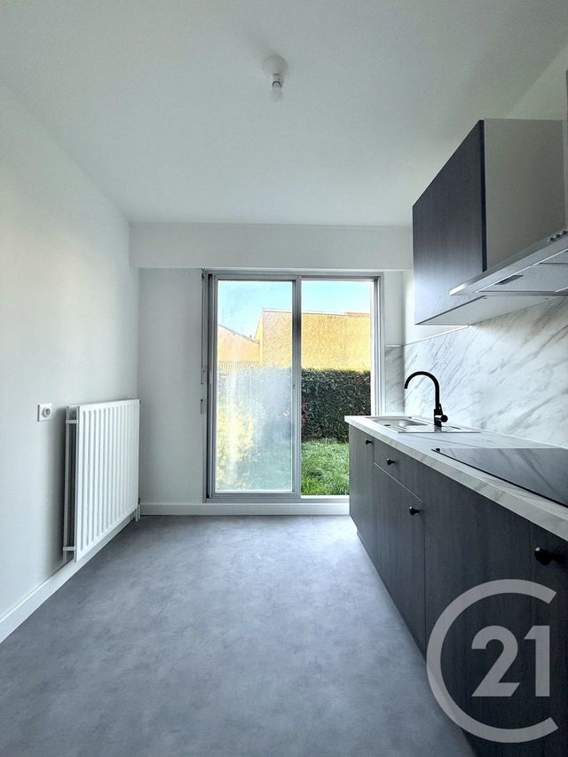 Appartement Studio à louer - 1 pièce - 36.7 m2 - MOULINS - 03 - AUVERGNE - Century 21 Pierre Immobilier
