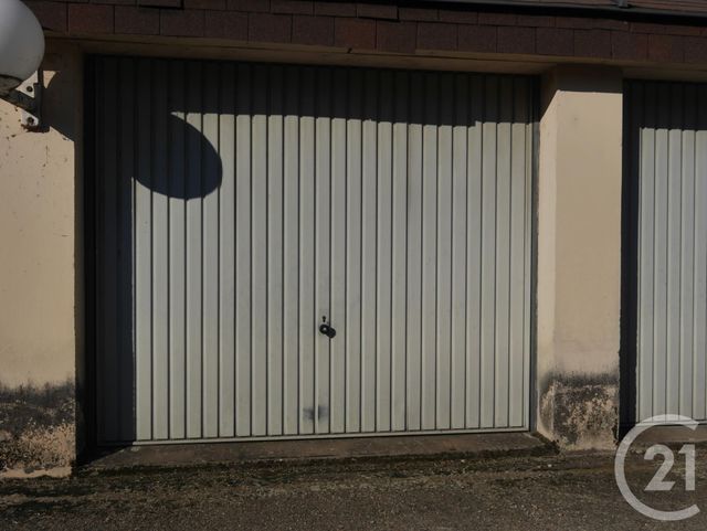 parking à louer - 15.0 m2 - MOULINS - 03 - AUVERGNE - Century 21 Pierre Immobilier