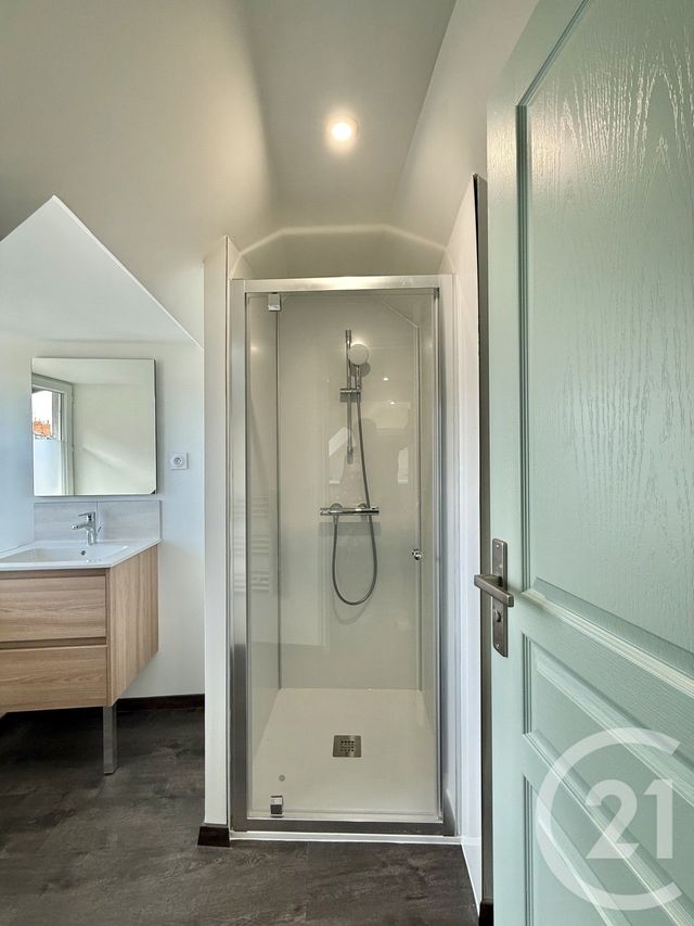 Appartement Studio à louer - 1 pièce - 11.0 m2 - MOULINS - 03 - AUVERGNE - Century 21 Pierre Immobilier