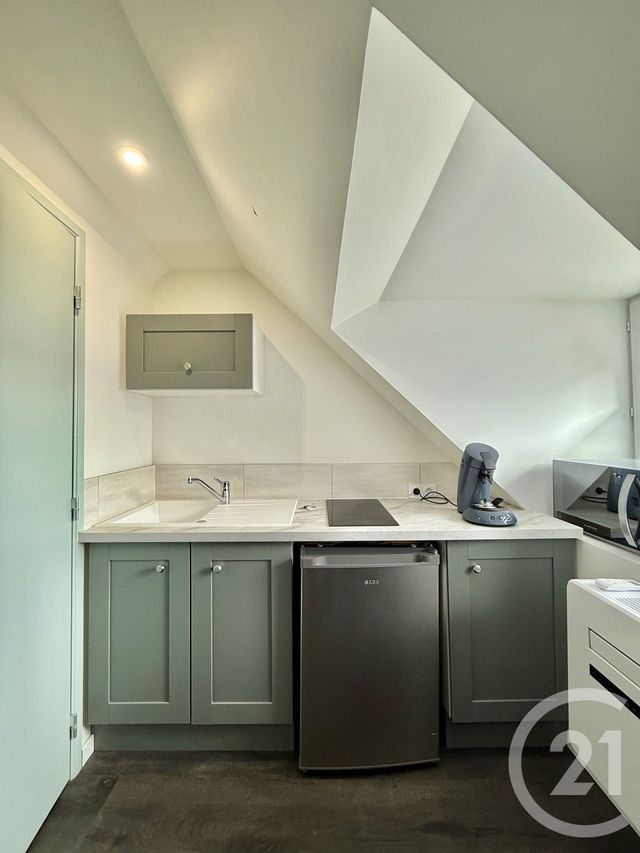 Appartement Studio à louer - 1 pièce - 11.0 m2 - MOULINS - 03 - AUVERGNE - Century 21 Pierre Immobilier