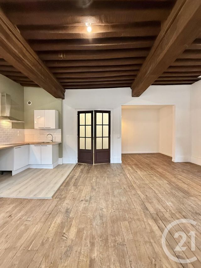 Appartement F1 à louer - 1 pièce - 44.57 m2 - MOULINS - 03 - AUVERGNE - Century 21 Pierre Immobilier