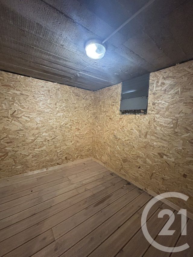 parking à louer - 4.5 m2 - MOULINS - 03 - AUVERGNE - Century 21 Pierre Immobilier