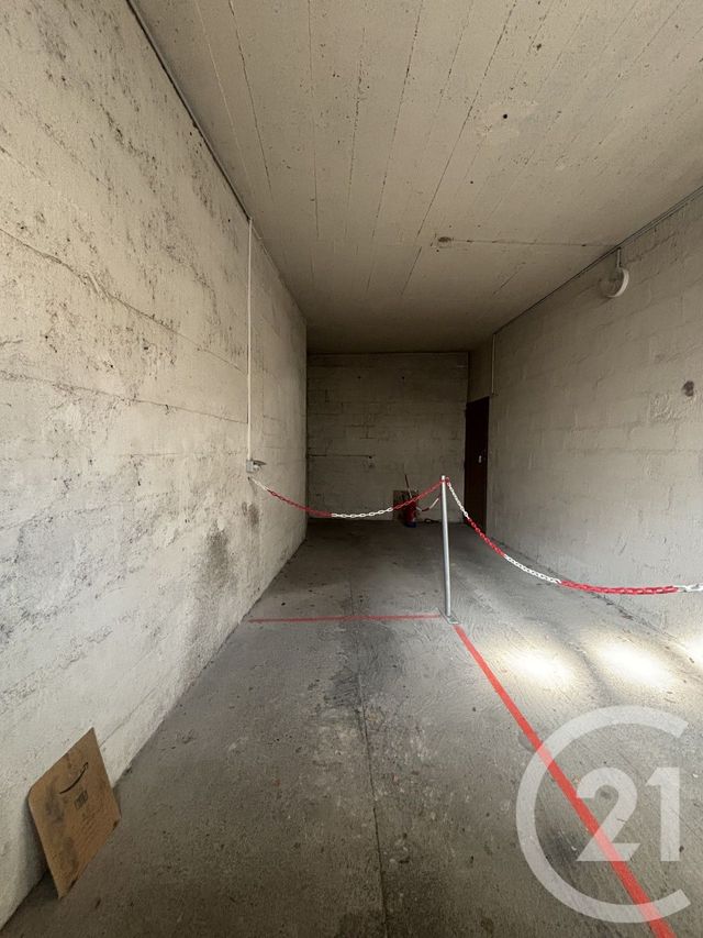 parking à louer - 6.0 m2 - MOULINS - 03 - AUVERGNE - Century 21 Pierre Immobilier
