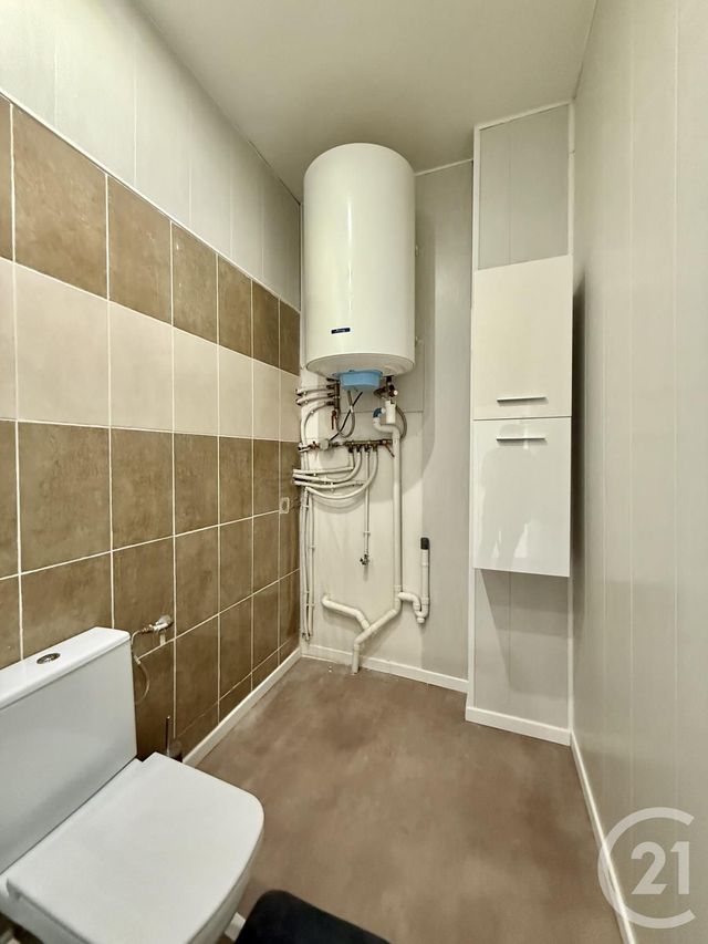 Appartement à louer - 2 pièces - 48.39 m2 - MOULINS - 03 - AUVERGNE - Century 21 Pierre Immobilier