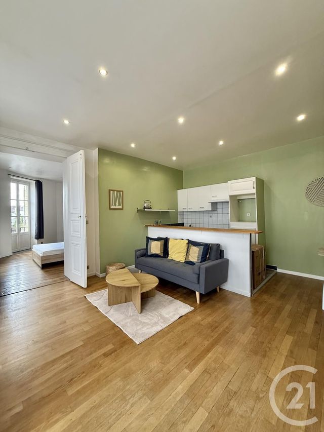 Appartement à louer - 2 pièces - 48.39 m2 - MOULINS - 03 - AUVERGNE - Century 21 Pierre Immobilier