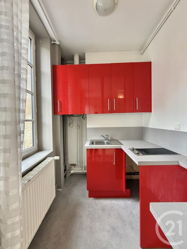 Appartement à louer - 2 pièces - 42.2 m2 - MOULINS - 03 - AUVERGNE - Century 21 Pierre Immobilier