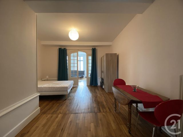 Appartement F2 à louer - 2 pièces - 60.0 m2 - MOULINS - 03 - AUVERGNE - Century 21 Pierre Immobilier