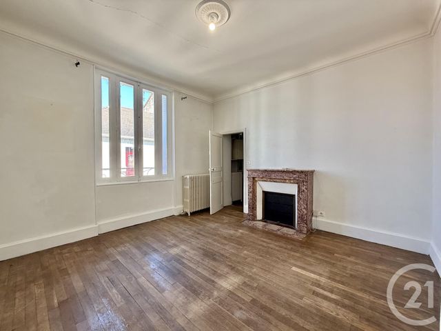 maison à louer - 6 pièces - 153.81 m2 - YZEURE - 03 - AUVERGNE - Century 21 Pierre Immobilier