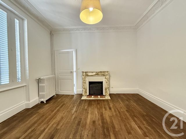 maison à louer - 6 pièces - 153.81 m2 - YZEURE - 03 - AUVERGNE - Century 21 Pierre Immobilier