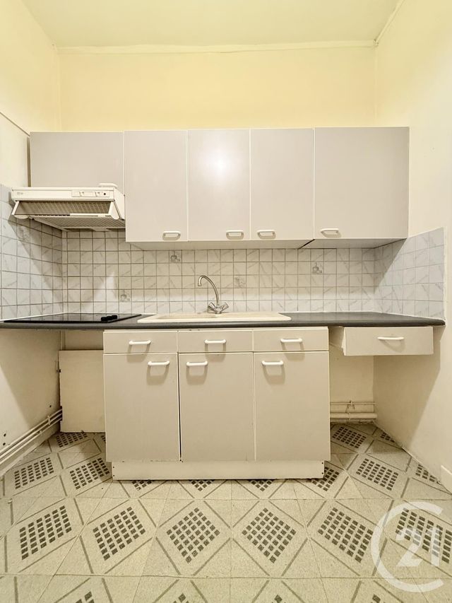 Appartement F3 à louer - 3 pièces - 87.2 m2 - MOULINS - 03 - AUVERGNE - Century 21 Pierre Immobilier