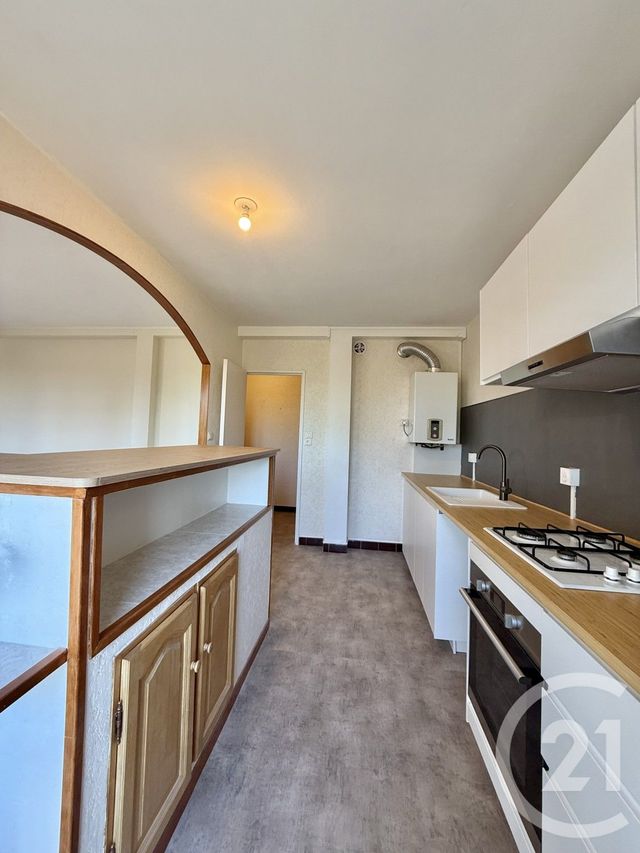 Appartement F3 à louer - 3 pièces - 62.73 m2 - YZEURE - 03 - AUVERGNE - Century 21 Pierre Immobilier