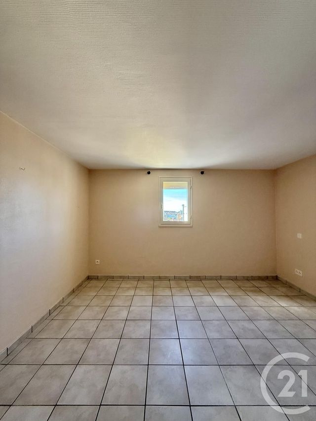 Appartement à louer - 2 pièces - 41.8 m2 - MOULINS - 03 - AUVERGNE - Century 21 Pierre Immobilier